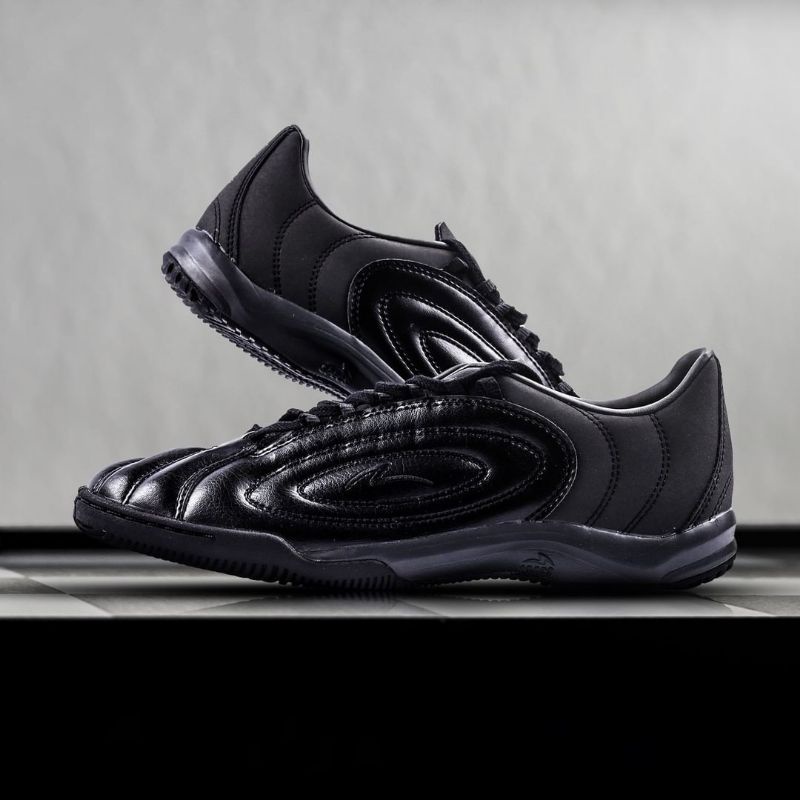 SPECS BARRICADA FUERZA PRO IN TRIPLE BLACK