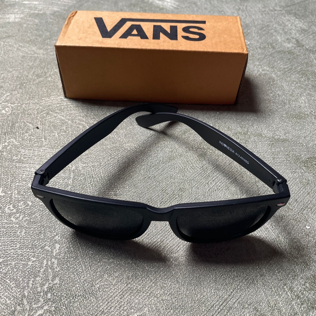 Kacamata Hitam Vans Thrasher / Sunglasses Aksesoris Kacamata