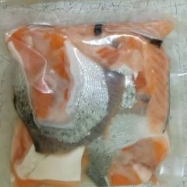 

Salmon Scrap Papapangan - 200 gram