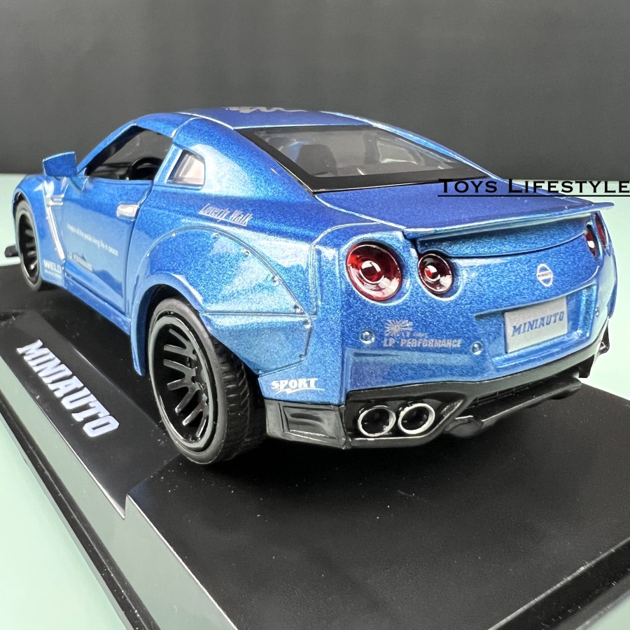 Miniauto Diecast - Nissan GT-R R35 (Biru)