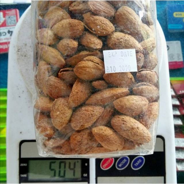 

Kacang Panggang Almond dalam Kulit Roasted 500gram USA California 500 gram 500g 500gr in Shell