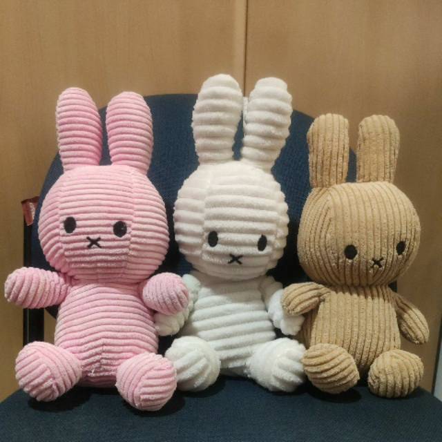 Boneka Kelinci Miffy Salur ukuran Besar