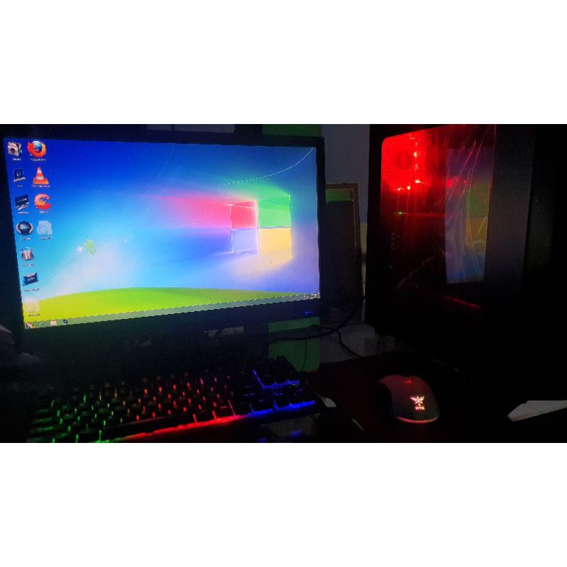 PC GAMING 1set monitor LG22inch core i5  Bekas Tapi Mantap