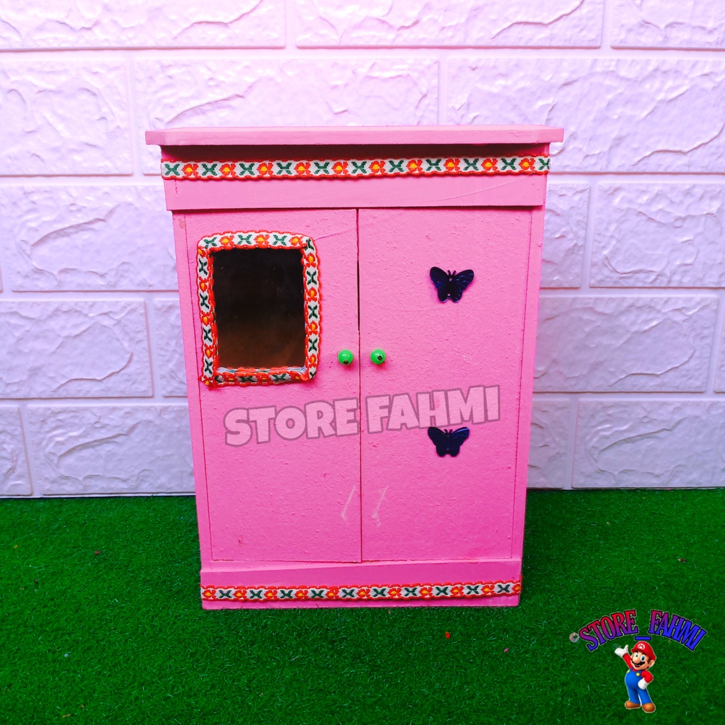 lemari boneka barbi bahan kayu pink mainan anak