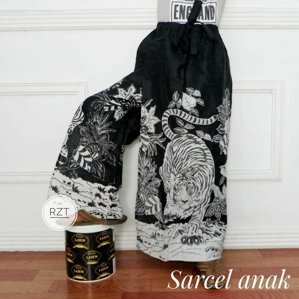 Sarung Batik Pekalongan Sarung Batik Pria Sarung Motif Batik/sarung gambar vespa Sarung Kang Santri 