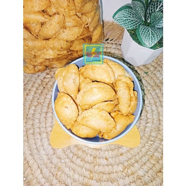 

pastel abon udang spesial 100gr