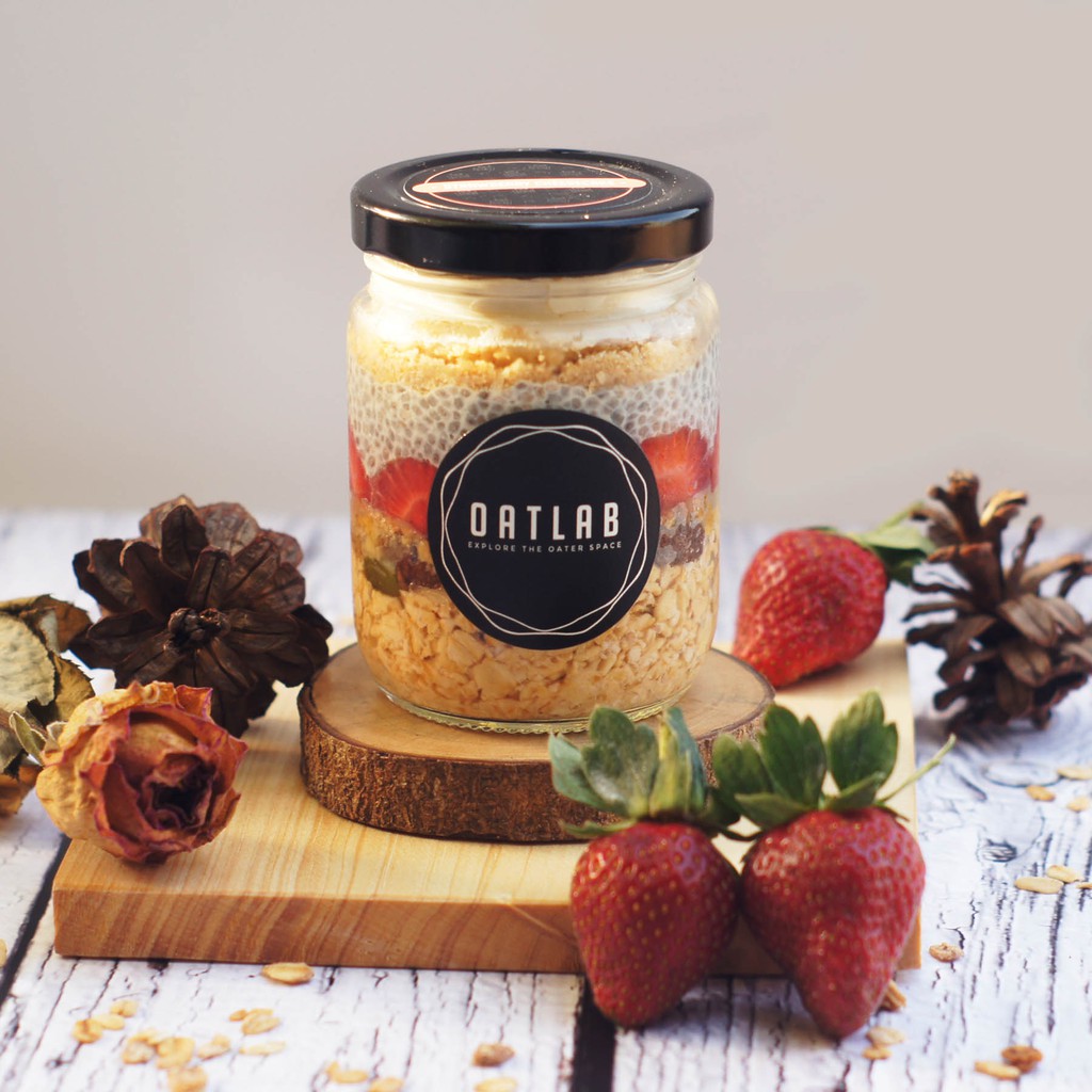 

OATLAB Strawberry Cheesecake Overnight Oat