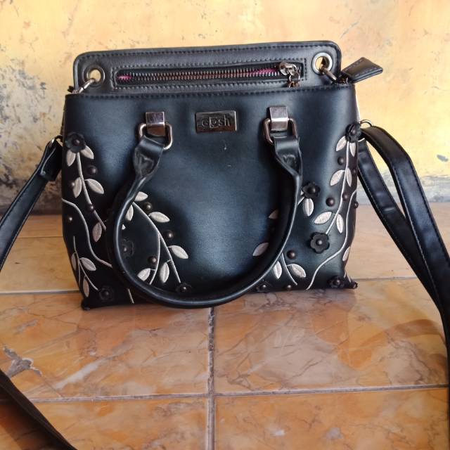 PRELOVED TAS GOSH FLOWER MURAH