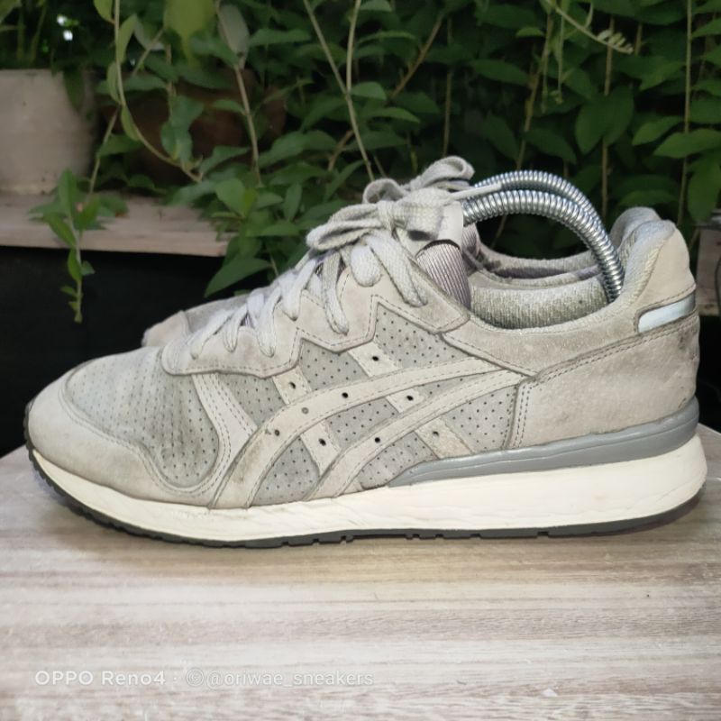 Sepatu Sneakers Bekas Second -- Onitsuka Tiger Alliance