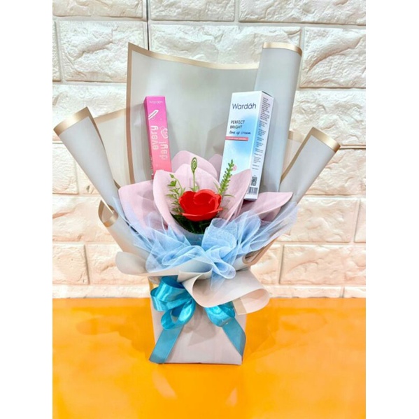 Buket Wardah Kosmetik - Bouquet Make Up & Jilbab