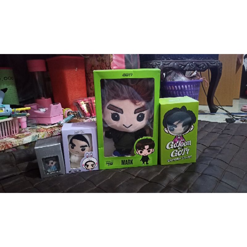 Gotoon doll Mark GOT7 & figure