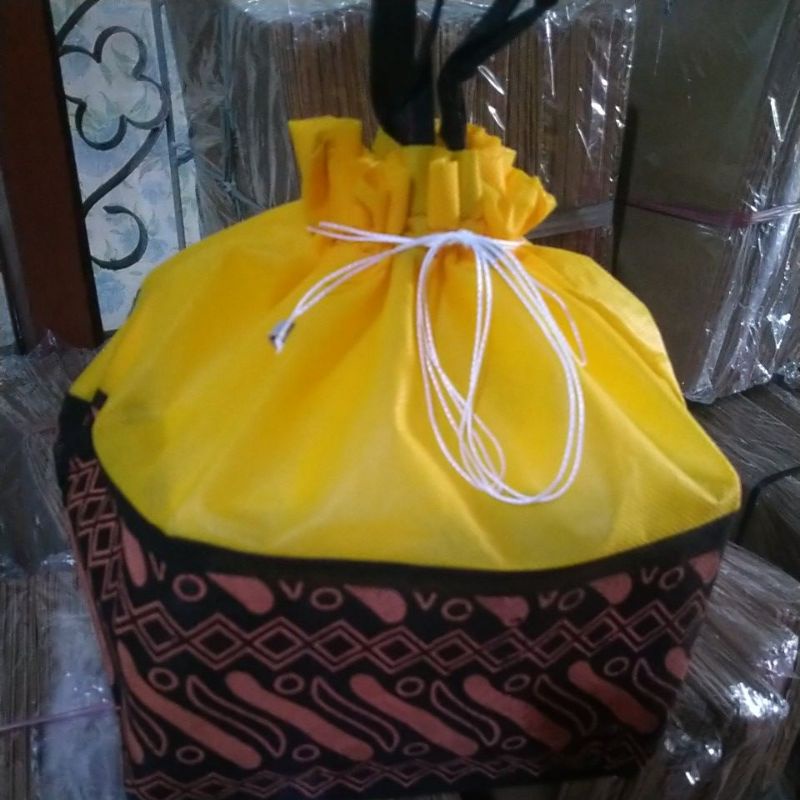 Tas hajatan serut batik