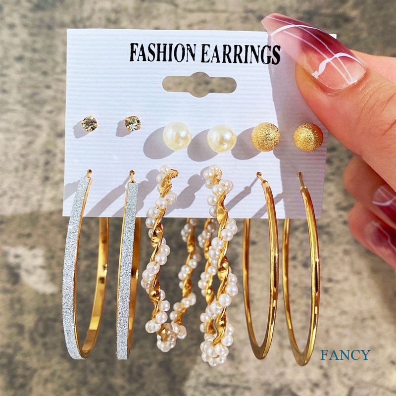 12pcs / Set Anting Stud Desain Kupu-Kupu Mutiara Warna Emas Gaya Retro Korea Untuk Wanita