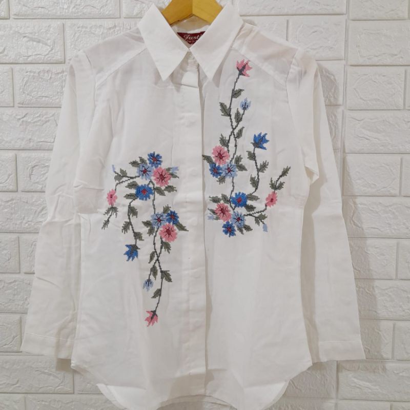 KEMEJA WANITA TERBARU BORDIR BUNGA KOSTUM SATUAN LENGAN PANJANG PUTIH KEKINIAN KANTOR  SHIRT / ATASA