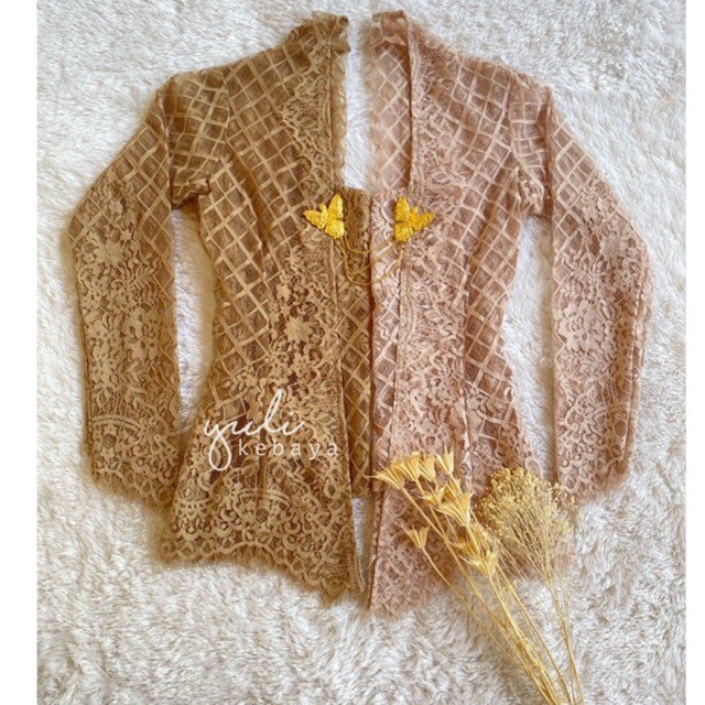 Kebaya Bali Kutubaru Lengan Panjang Semi Italy Kotak