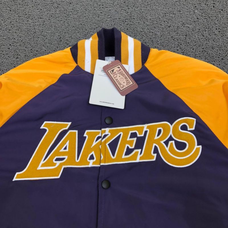 JAKET BOMBER LAKERS HIGH QUALITY CASUAL HYPE FASHION PRIA