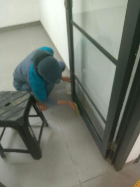 Vlok Ring Hitam Besi D. 1 X 1/2 Drat Bspt (g)