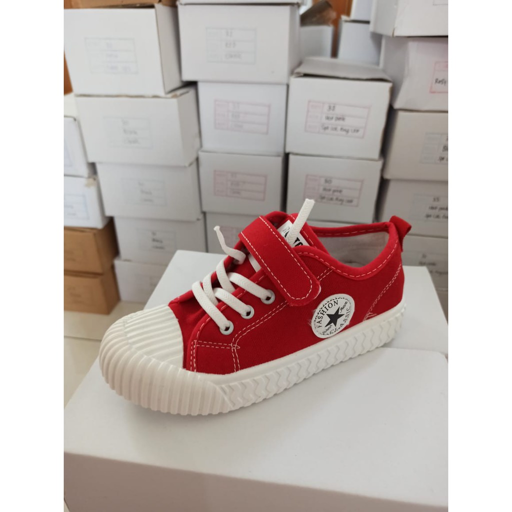 Sepatu Anak Laki-laki &amp; Perempuan Sneaker CLASSIC Casual Warna Merah