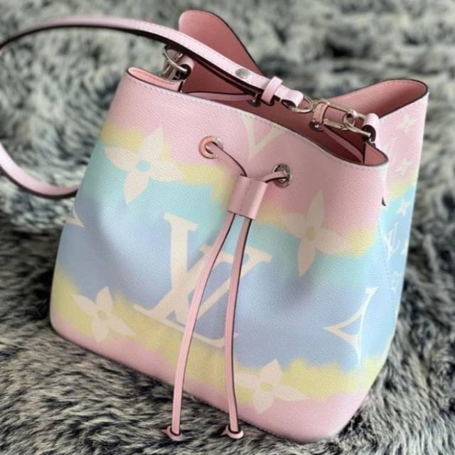 TAS WANITA LV NEO NOE ESCALE - PINK & BLUE