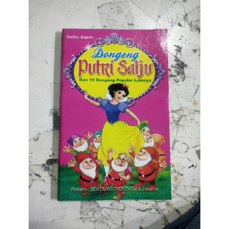 Buku dongeng putri salju / Buku dongeng anak-anak