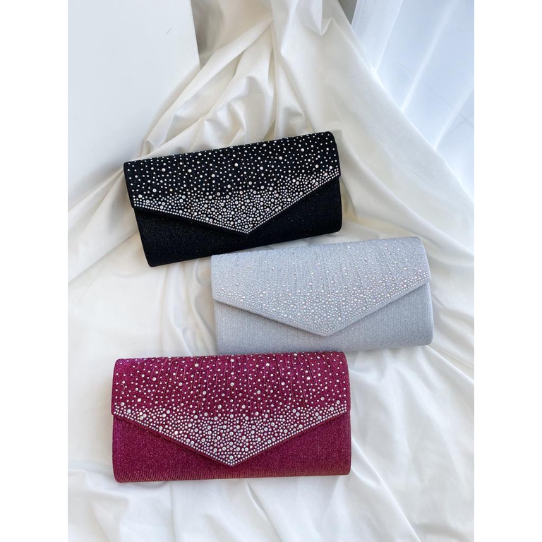 Annora clutch