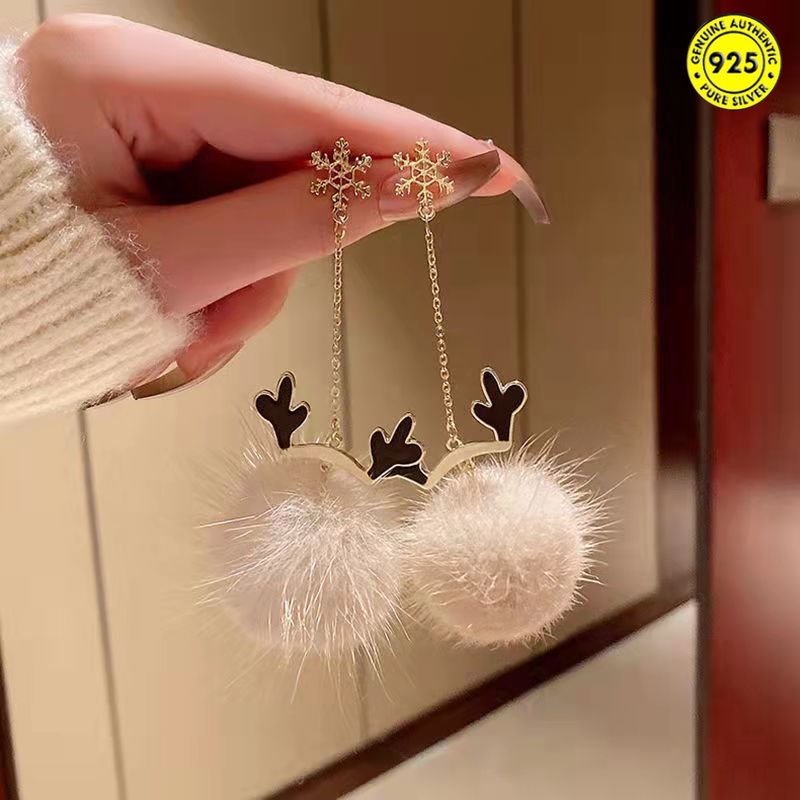 Anting Tusuk Gantung Wanita Desain Snowflakebola Bulu Wol Gaya Musim Gugurdinginnatal Untuk Hadiah