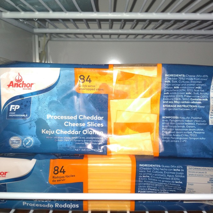 

Anchor Red Cheddar Slices 1.040 Gr / Keju Cheddar Slices / Keju Cheddar Oren / Keju Anchor