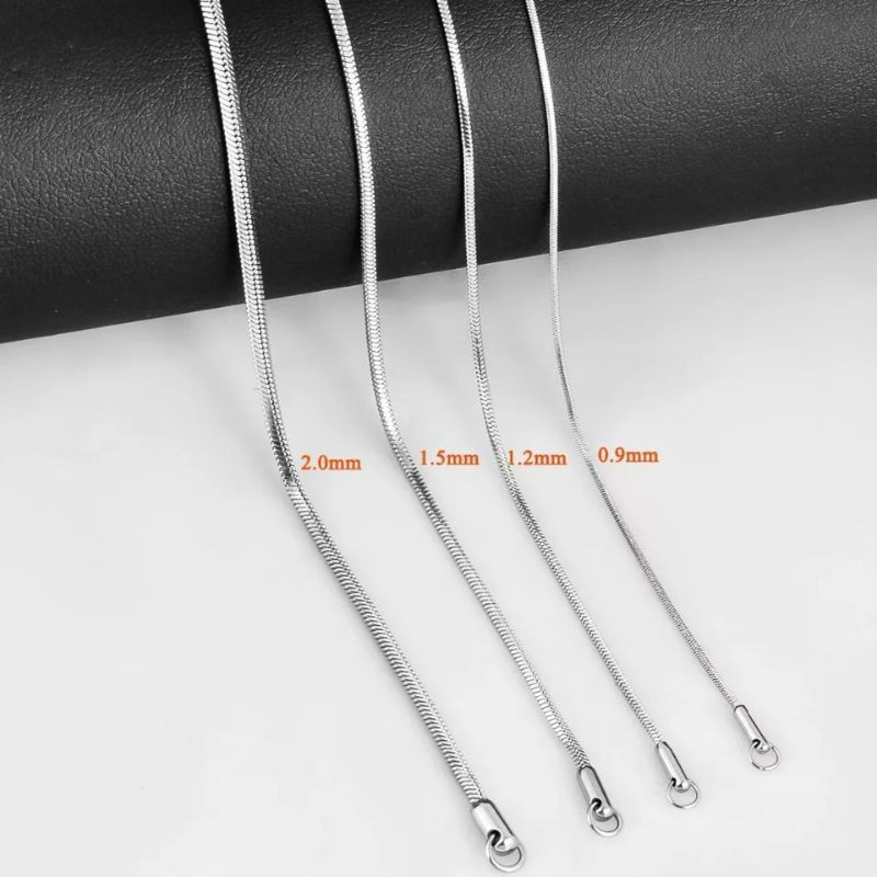 KALUNG titanium pria wanita silver kotak