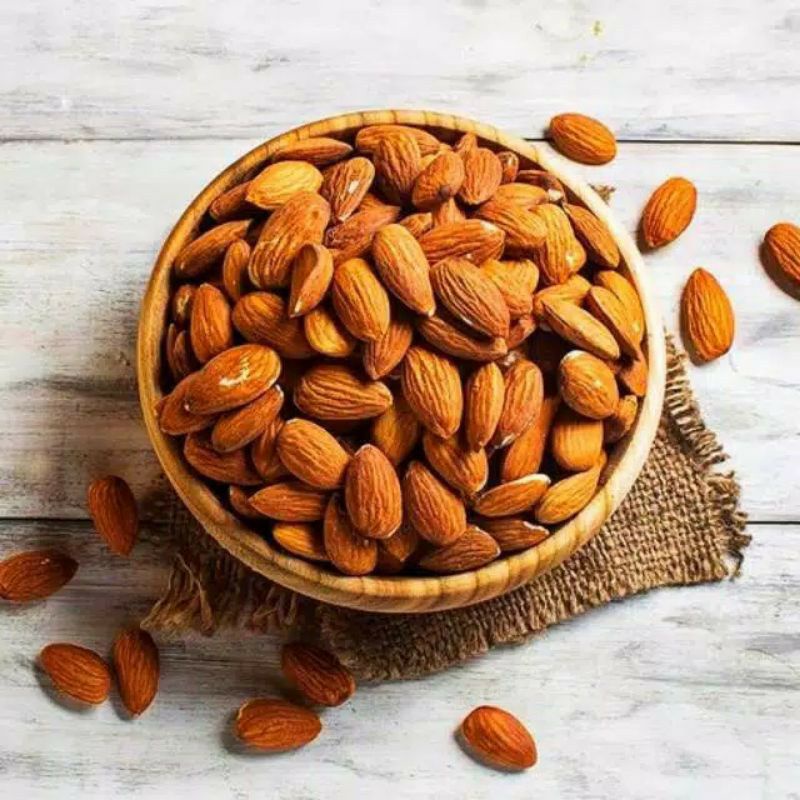 

kacang almond panggang