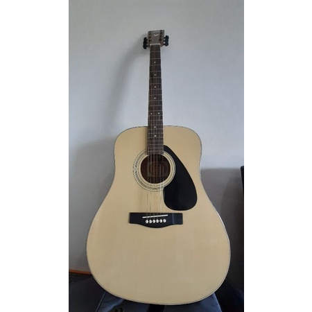 YAMAHA GITAR F 310