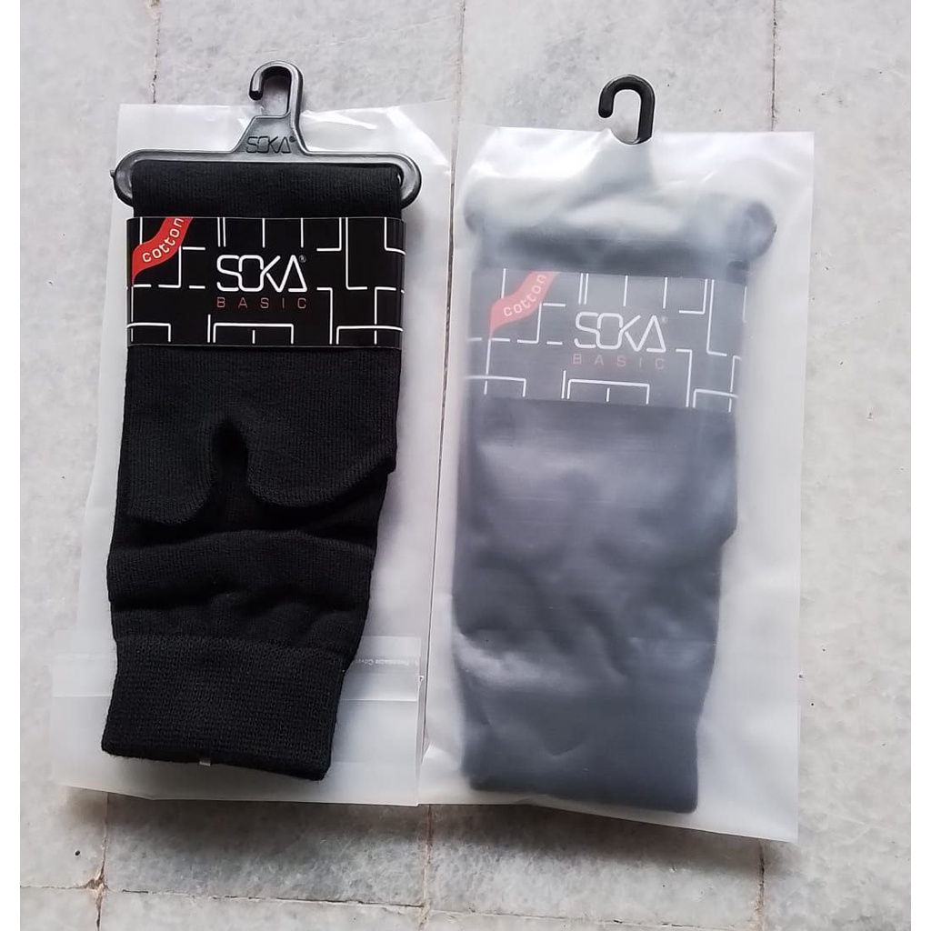 Kaos kaki soka M jempol basic polos warna