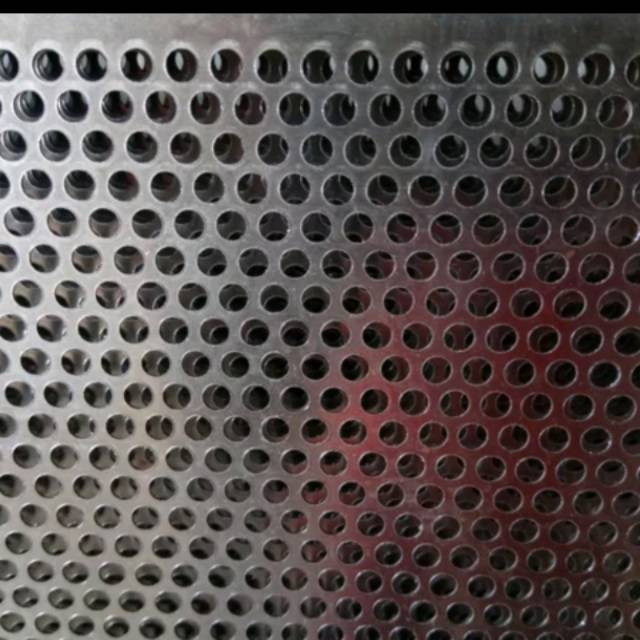 NEW Plat Lubang Besi Bolong Perforated 5mm Ukuran 30cm x 100cm