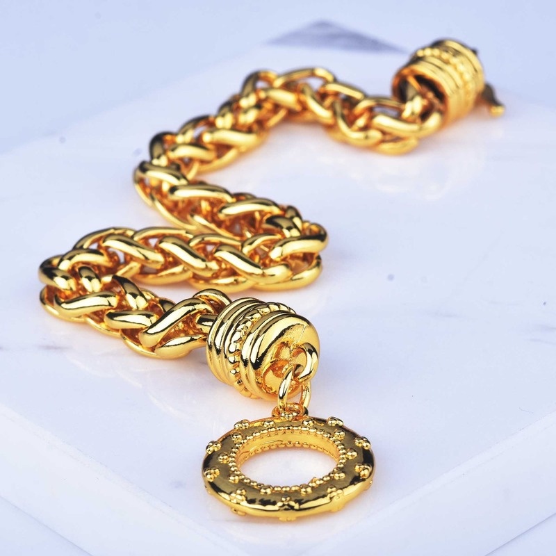 European and American Vintage Engraving Buckle Chain Bracelet