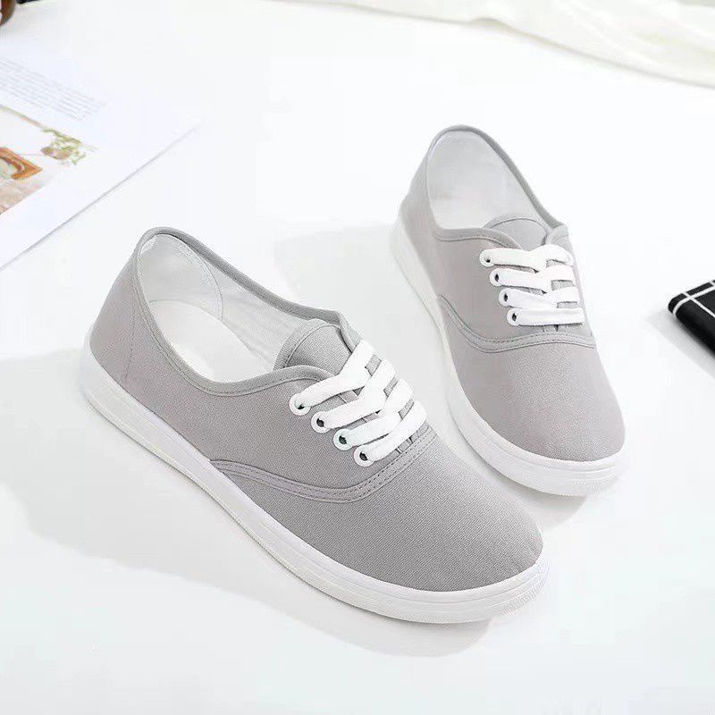 Sepatu Slip On Wanita S08