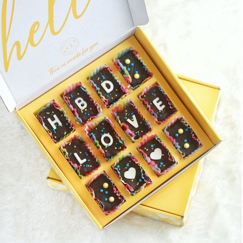 

BROWNEESE ISI 12 - Bisa Custom Tulisan - Parsel / Hampers / Kado CHEESELAND