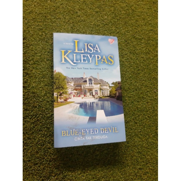 NOVEL LISA KLEYPAS BLUE EYED DEVIL cinta tak terduga