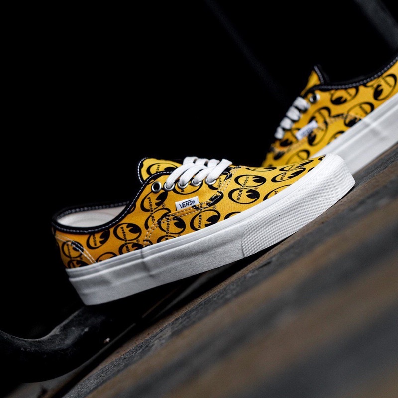 VANS AUTHENTIC X @mooneyesjp 44 DX ANAHEIM FACTORY / YELLOW ORIGINAL 100%