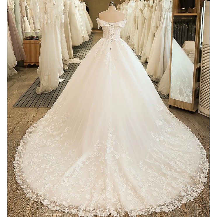 Gaunwedding pengantin Ball Gown  dengan  ekor  wedding gown  lengan pendek     sabrina
