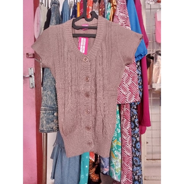 BAJU SOPHIE UKUR L