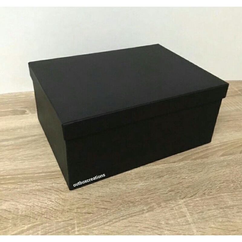 

box kado hitam polos