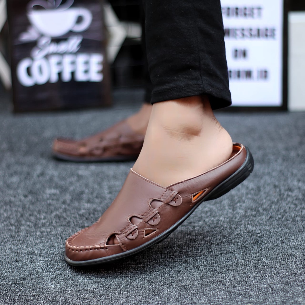 Abraham Owen - Sepatu Sandal Pria Kulit Asli Bustong Tutong Slop Hitam