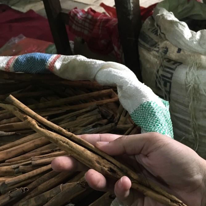 

Jual Kayu Manis Batang 1Kg | Bumbu Rempah