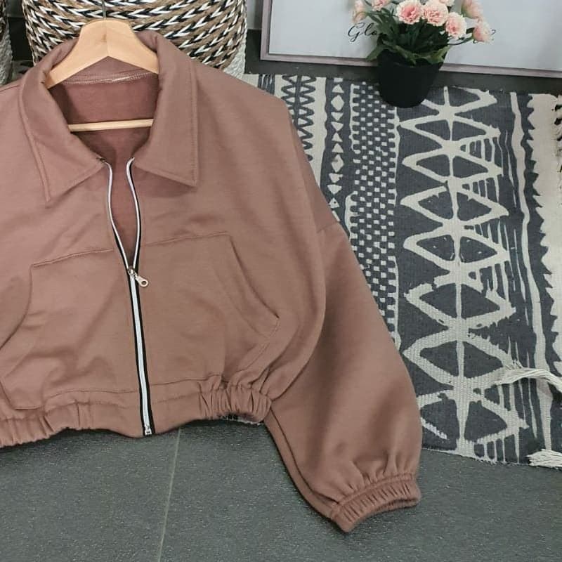 Nara Grosir - Vada Colar Jaket l Jaket Crop Polos Wanita