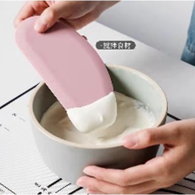 Scraper Silikon Scrapper Silicone Pemotong Adonan Kue Cake Pastel