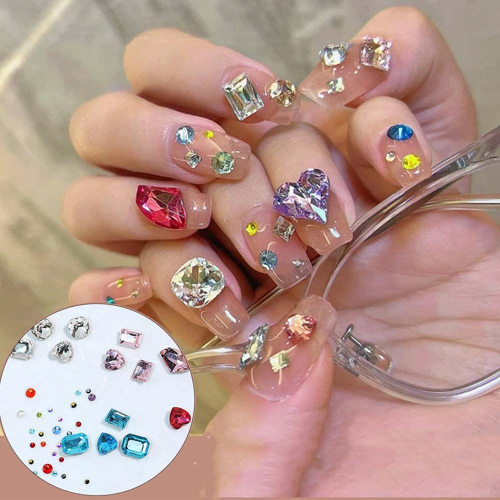 Mxbeauty 3D Perhiasan Nail Art Manis Mengkilap Gaya Jepang Runcing Bawah Permata Transparan Nail Art Dekorasi Hiasan Kuku Set Bentuk Tidak Teratur Pesona Kuku
