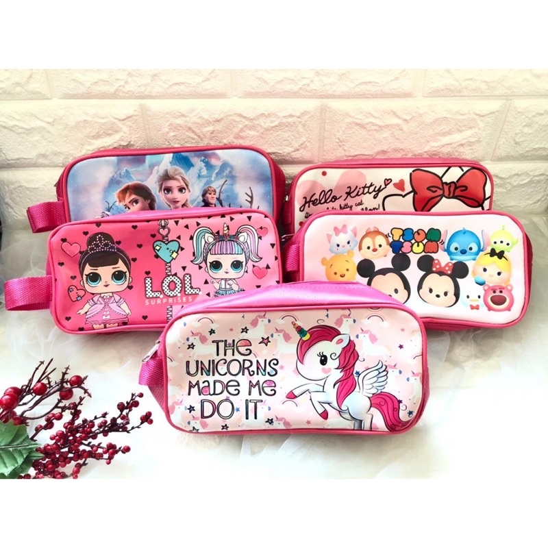 

TEMPAT PENSIL ANAK PEREMPUAN KARTUN / KOTAK PENSIL / TEPAK KARAKTER UNICORN HELLOKITTY FROZEN