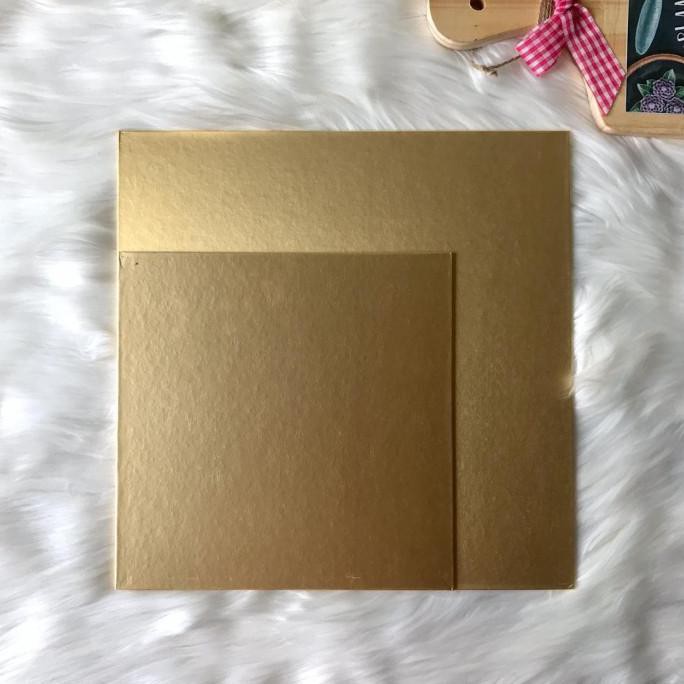 

SALE CAKE BOARD GOLD SIZE 20X20CM (1PCK)