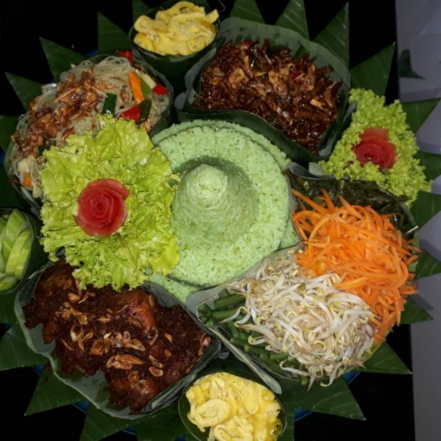 

Tumpeng ulta/nikahan/khitanan/acara pesta