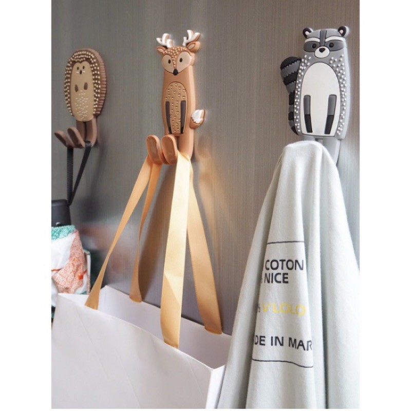 ANIMAL MAGNETIC HOOKS (8 types available)