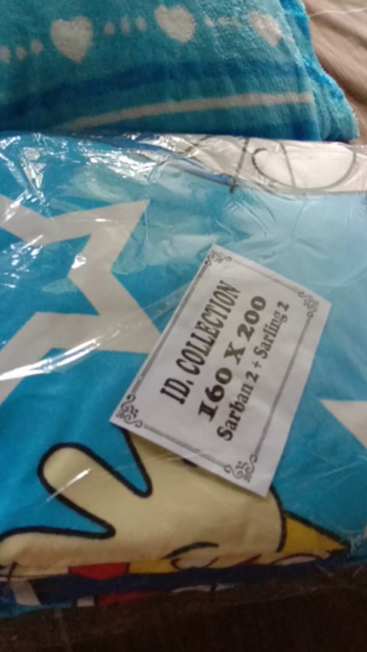 Sprei  140 X 200 Sampai 180 X 200 : 64 Ribu - 70 Ribu ( B 2 + G 2 )